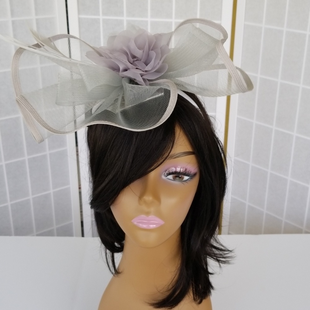 Grey fascinator